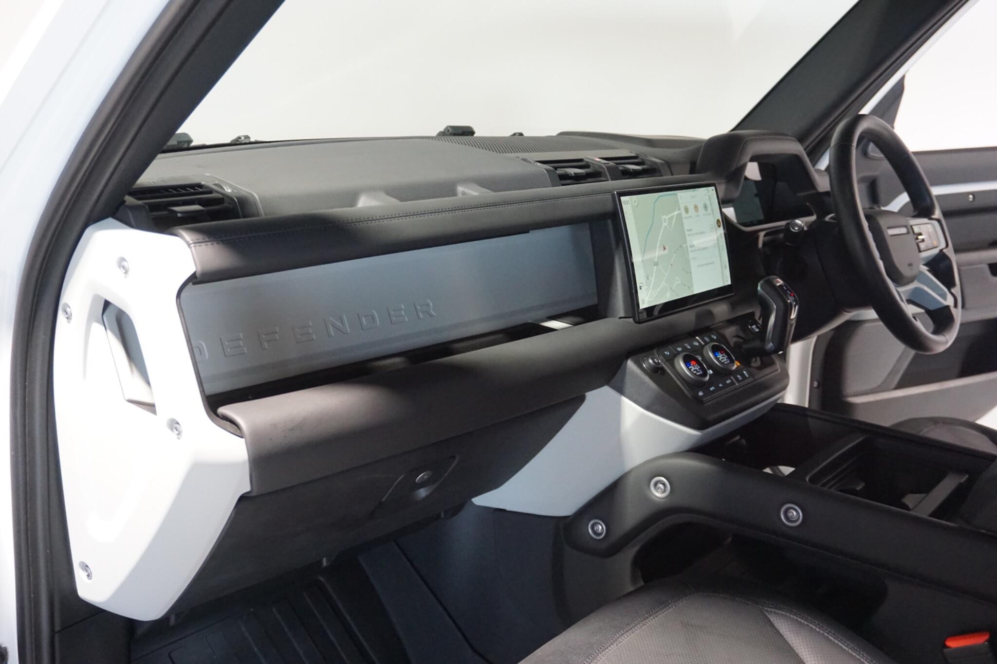 Land Rover Defender 110 2.0 P400e 15.4kWh X-Dynamic HSE SUV 5dr Petrol Plug-in Hybrid Auto 4WD Euro 6 (s/s) (404 ps)